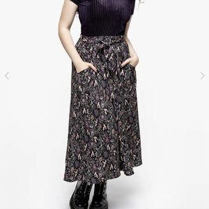 Snapdragon tie waist skirt